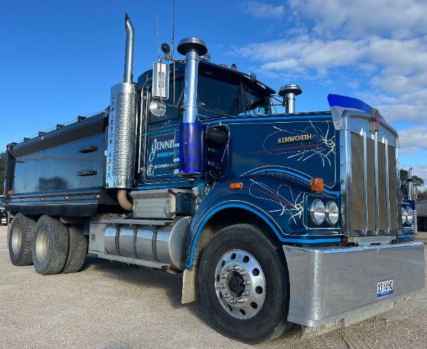 2004 Kenworth T950 Tradition